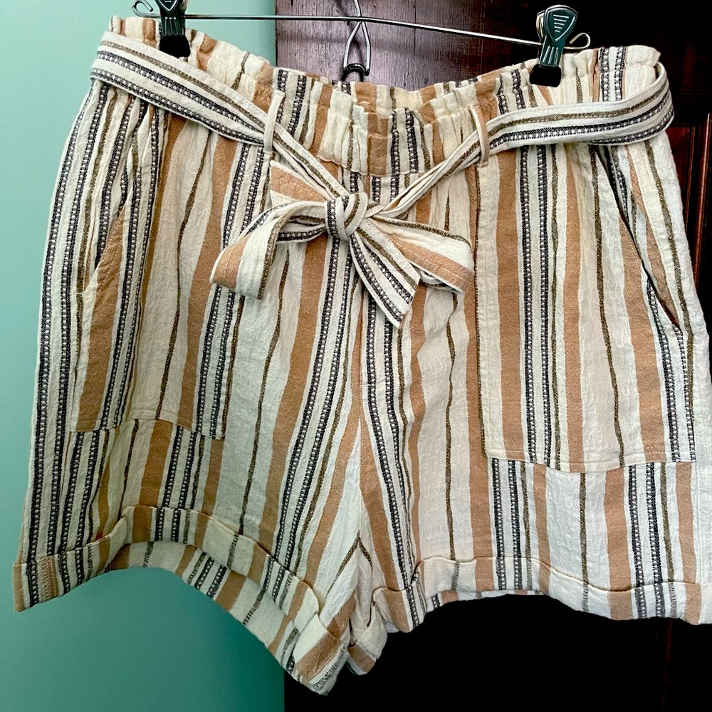 Lucky Brand linen paper bag shorts size M